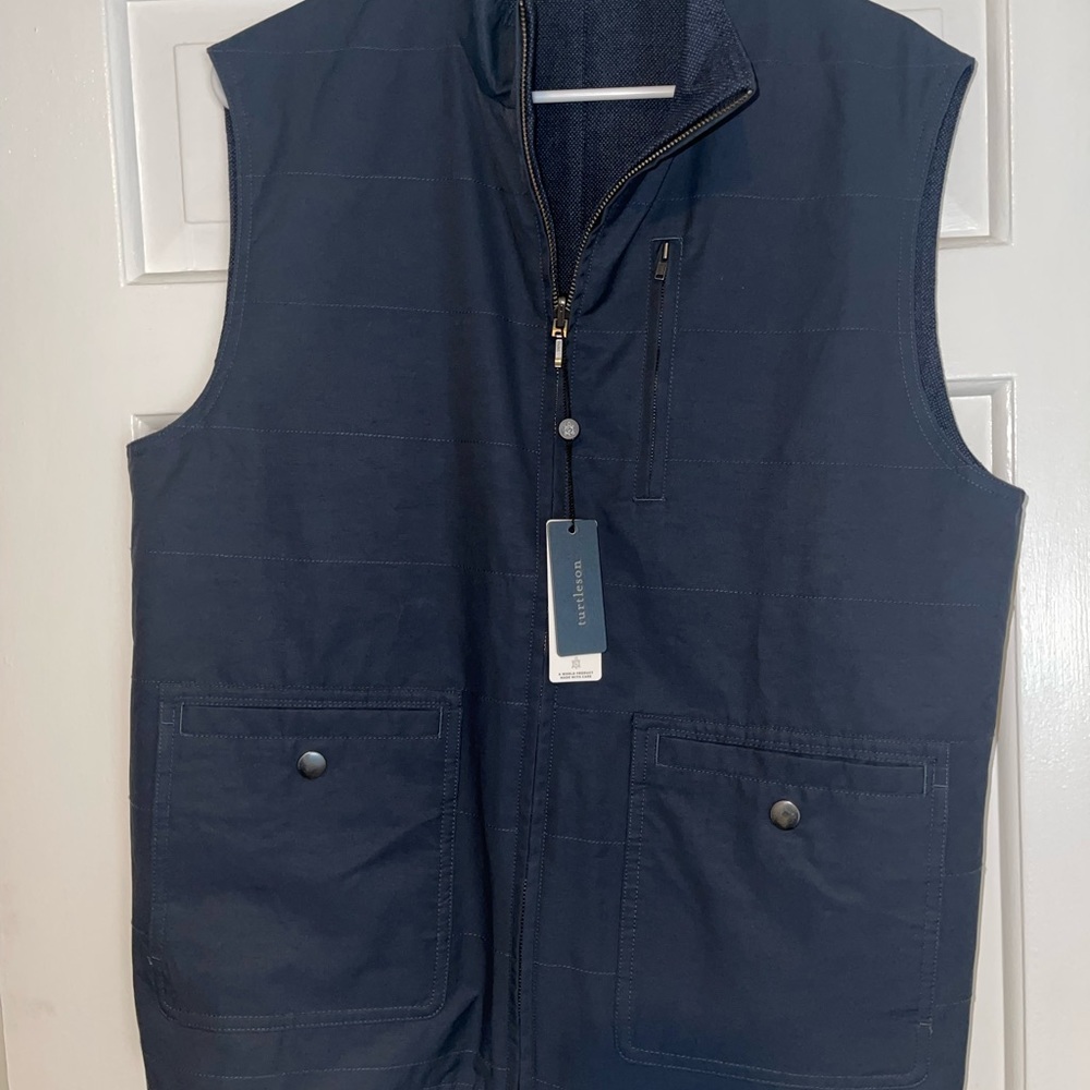 NWT Turtleson Clayton Hills Reversible Vest